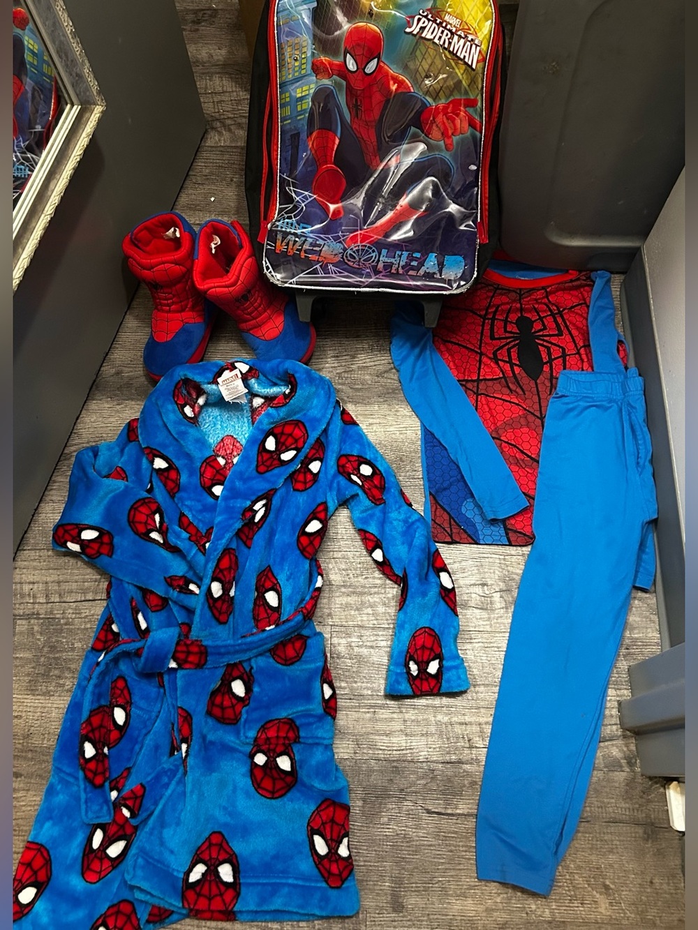SpiderMan bundle, suitcase(a child sz) PJs, robe, & matching slippers.